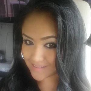 Meet your Posher, Janeth